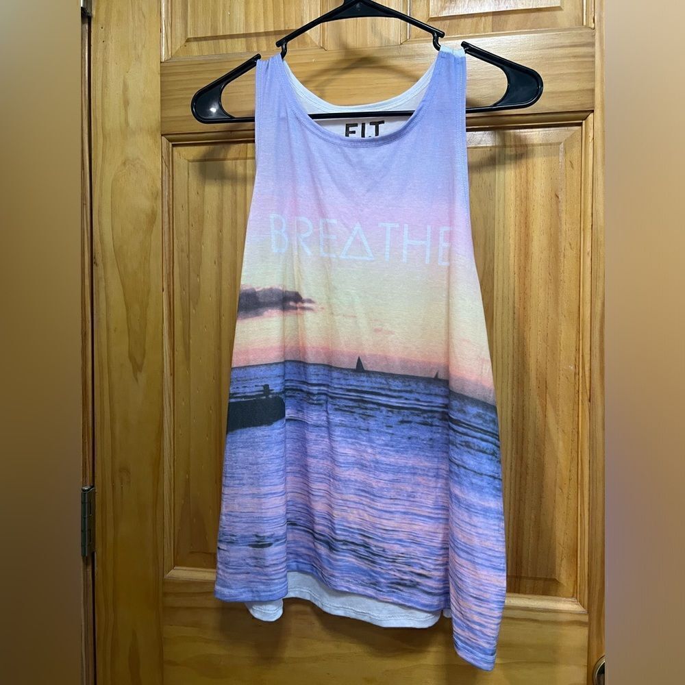 F.I.T. Brand size L beautiful beach scene Breathe tank top